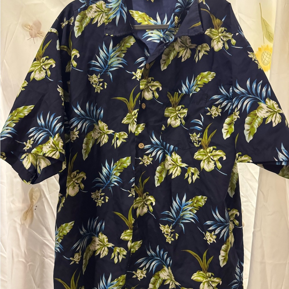 Basic Tropical Hawaiian Button Down Navy & Green Shirt